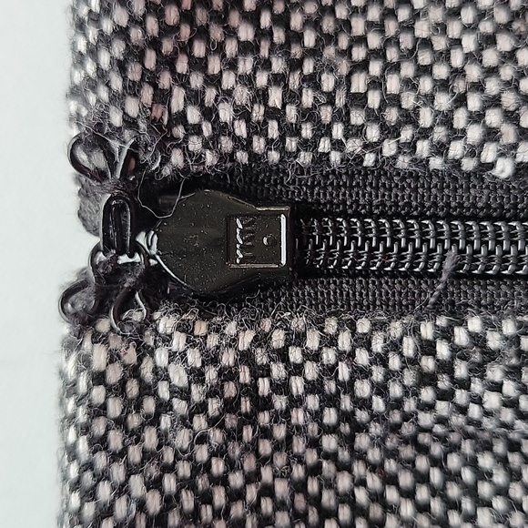 Ann Taylor Elegant Wool Blend Tweed Skirt Black/ Gray Size 6P - Picture 9 of 10